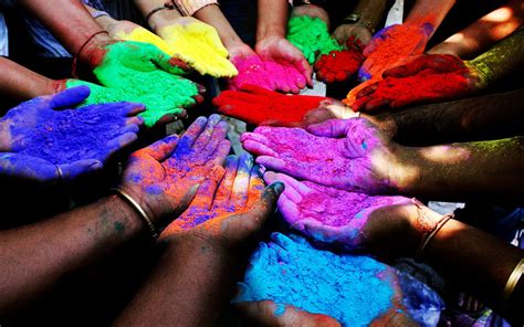 Holi The Festival Of Colors In India Happy Holi Wallpaper Holi Festival Holi Colors