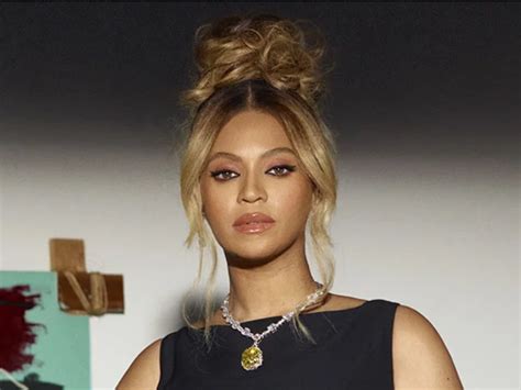 Behind The Scenes Footage Of Beyoncés Grammys 2023 Night