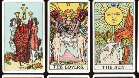 How To Use Tarot Cards In 2021 Vogue