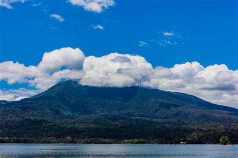 paesaggi del lago las isletas de granada nicaragua