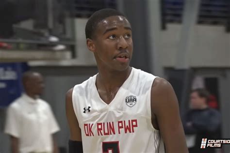 Kentucky Wildcats Basketball Reaches Out To Bryce Thompson A Sea Of Blue