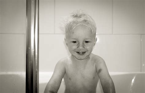 Crian A Garoto Banho De Banheira Foto Gratuita No Pixabay