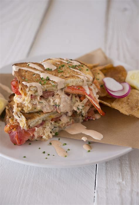 Maine Lobster Grilled Cheese With Everything Sauce Recipe