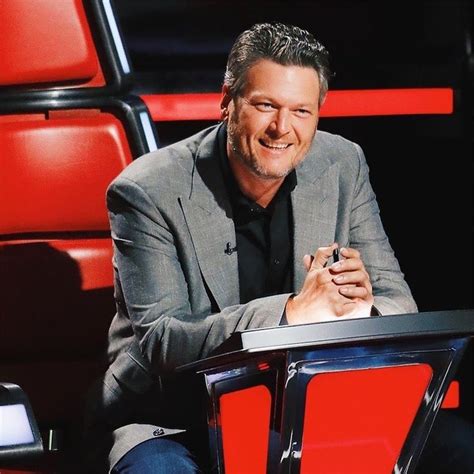 Blake Shelton Performs New Hit Country Song On The Voice