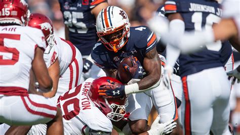 Auburn Football Suffers Fourth Straight Defeat With Loss To Arkansas