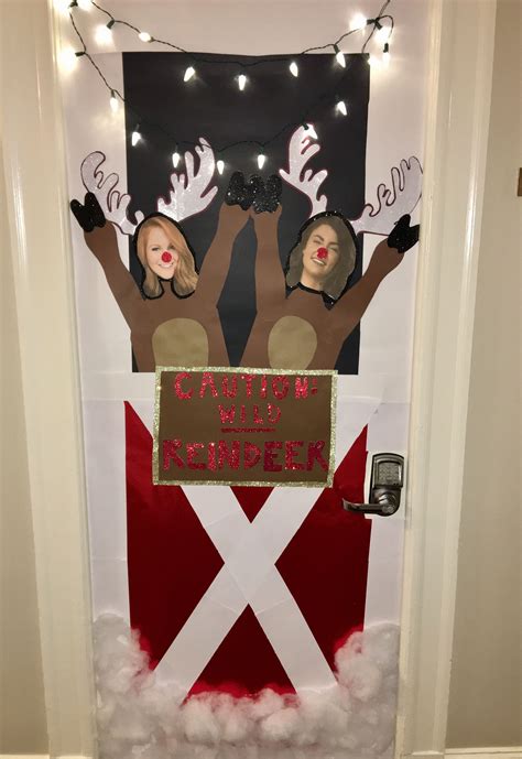 Award Winning Christmas Door Decorating Ideas - Image to u