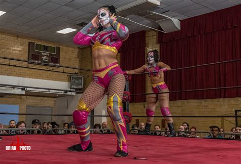 twisted sisterz thunder rosa holidead vs apostles of chao… flickr