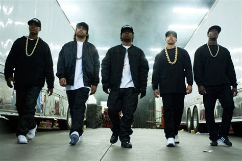 Video Review Straight Outta Compton