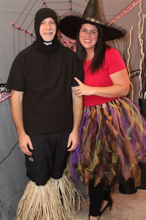 11 Modest Adult Couples Halloween Costumes Ideas