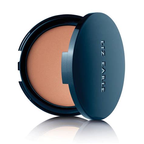 It leaves a bronzed glow and brilliant flush of color for a touch of sunkissed radiance. A dusting of our bronzer across your forehead, nose and cheeks gives a touch of summer sun, even ...