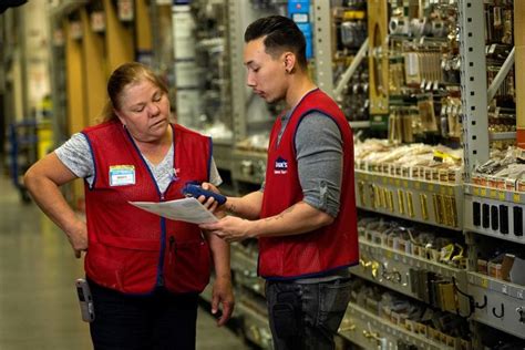 Lowes Is Going To Pay For Employees To Learn A Trade