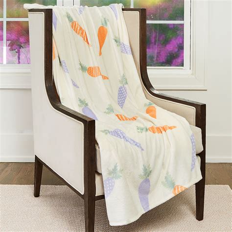 Carrots 50 X 60 Plush Throw Ltd Commodities