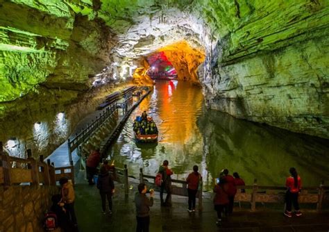 Yellow Dragon Cavern Zhangjiajie Huanglong Cave Zhangjiajie Yellow