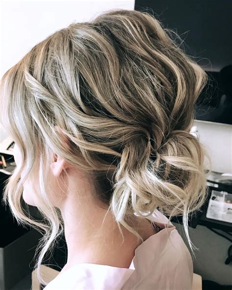 Low Messy Wavy Bun For Shorter Hair Short Hair Updo Short Wedding