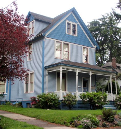 Blue Victorian House 2 Oregon City Oregon This 2 12 Stor Flickr