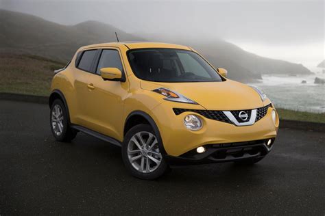 2017 Nissan Juke Crossover Review - CarBuzz