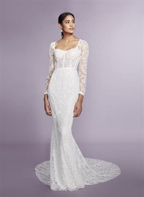 Corsets 9 Wedding Dress Trends For 2022 Brides Everywhere Popsugar Fashion Uk Photo 48