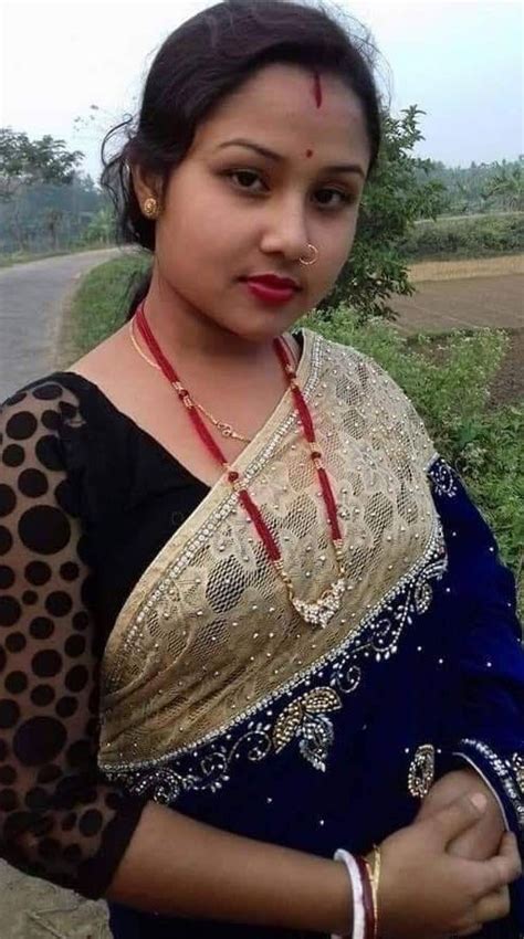 Pin On Aunty In 2021 Beautiful Girl In India India Beauty Women