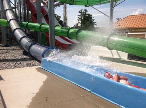 Splashtown V Aquaboggan Which Saco Water Park Has The Best Rides