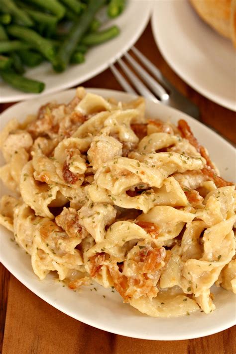 Ladle soup into casseroles, and cover top with bread slices. This creamy 30-minute French Onion Noodle Casserole is ...