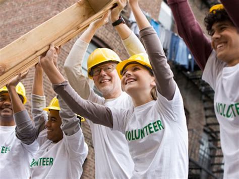 The Many Benefits Of Volunteering For Students Gcu Blog