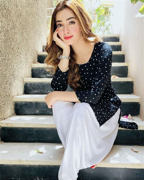 Nawal Saeed Exudes Elegance In Her Latest Fashion Shoot Reviewitpk