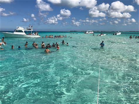 Travel to stingray city by boat on this excursion from grand cayman. video: Stingray City, Grand Cayman