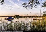 deutschland 2c schaalsee mit moored motorboot - Stockfoto - #22741329 ...