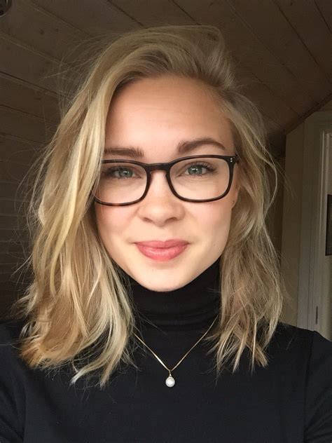 Best bobs for glasses wearers: Pin by Liz Bonner on Hår och skönhet | Medium hair styles ...