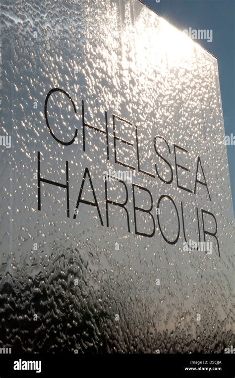 Chelsea Harbour Sign Hi Res Stock Photography And Images Alamy