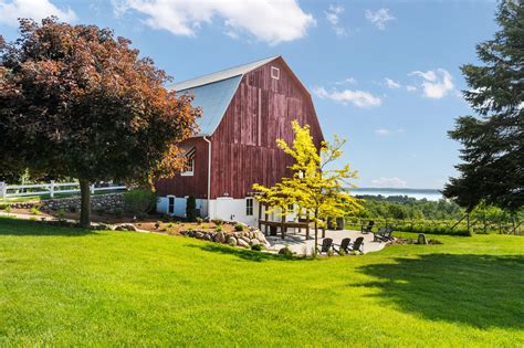 Northern Michigan Vineyard Winery And Home For Sale Vinesmart