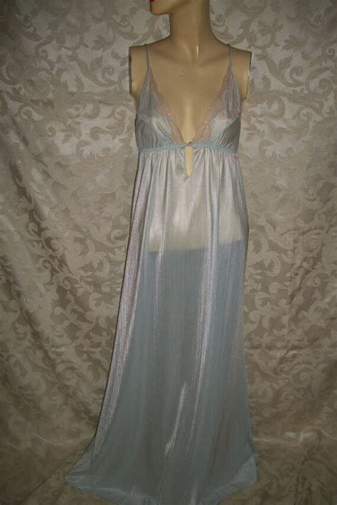 Vintage 70s Pale Blue And Lace Nylon Nightgown