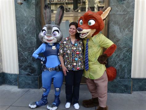 Video Zootopias Judy Hopps And Nick Wilde Meet And Greet Guests At