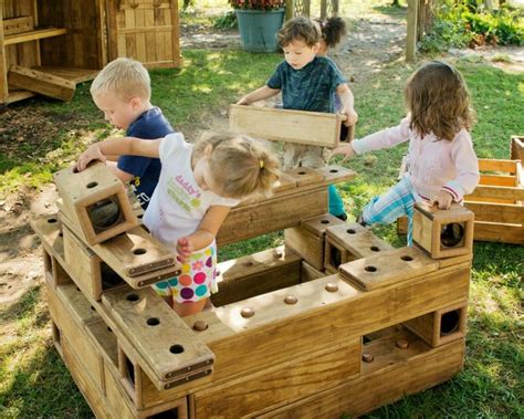 A la hora de elaborar el presupuesto hay que pensar en dos cosas claves: Parque infantil para realizar múltiples actividades en el jardín (con imágenes) | Parques ...