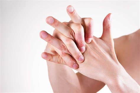Does Cracking Your Knuckles Cause Arthritis Readers Digest