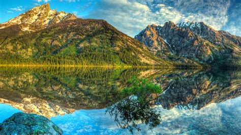 Reflective Photography Of Mountain And River Hd Wallpaper Wallpaper Flare