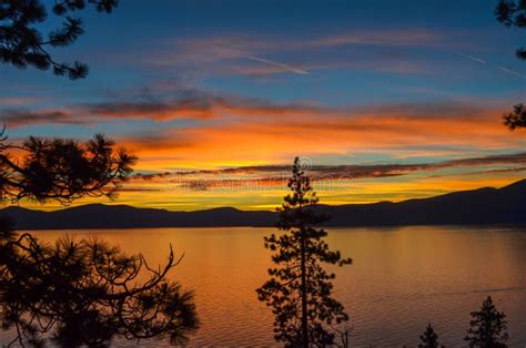 Sunrise At Lake Tahoe Stock Image Image Of Beautiful 32099081