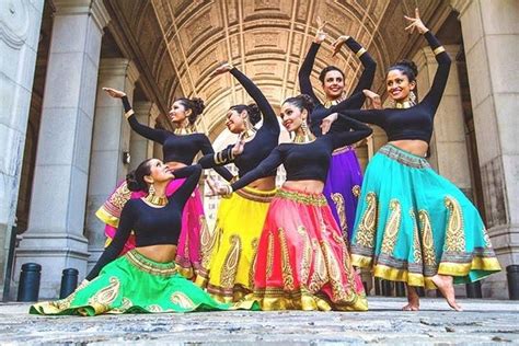2023 Bollywood Dance Tour In Mumbai Provided By Gets Holidays