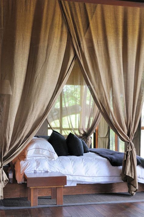 How To Create Dreamy Bedrooms Using Bed Curtains