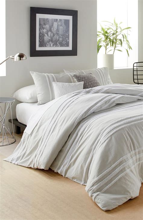 The set will offer you sufficient space to keep. Dkny Chenille Stripe Comforter & Sham Set, Size King ...