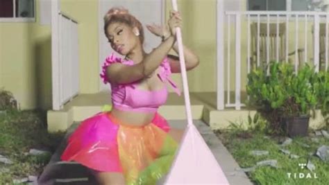 Nicki Minaj Twerks In The Bath For Hot Yo Gotti Rake It Up Music Video