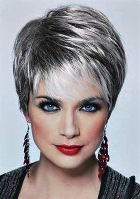 11 Formidable Short Hairstyles For Women In Their 60s
