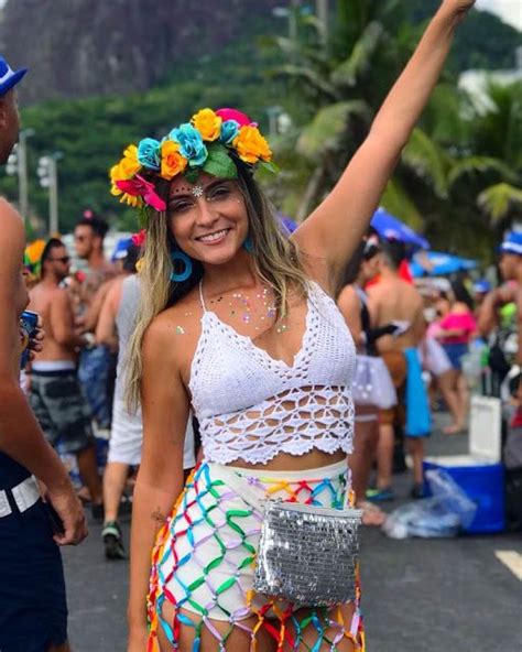 Carnaval Looks Para Curtir A Folia Com Estilo Carnaval Looks Saia Tule Carnaval