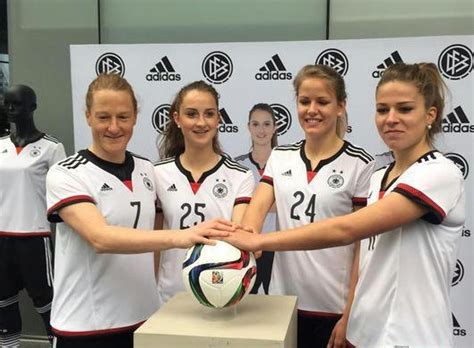 Seleccion chilena femenina vs alemania. La marca alemana y su gesto de igualdad con la selección ...