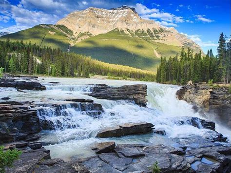 Top 7 Most Majestic Waterfalls In Canada