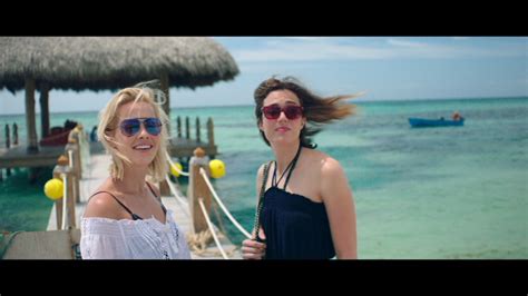 Mandy Moore And Claire Holt In 47 Meters Down Horror Actresses Photo