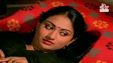 ചേട്ടനുറങ്ങിക്കാണുമോ ഇത് തെറ്റല്ലേ Malayalam Movie Scene Anjali