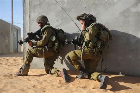 Infantry Soldiers Of Israeli Army Ready To Work Closely With Artillery