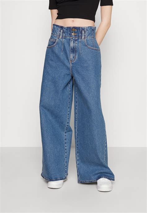 Einzelheiten Mehr Als 61 Pleated Jeans Am Besten Vn