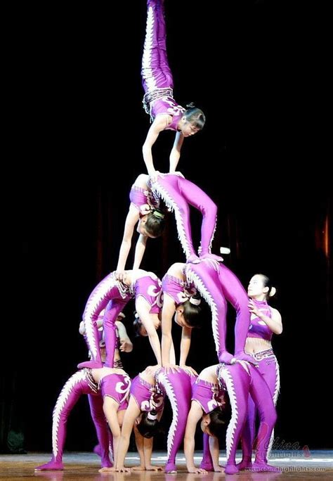 Chinese Acrobatics The Acrobatic Art In China Gymnastics Poses Acrobatic Gymnastics Acro Dance